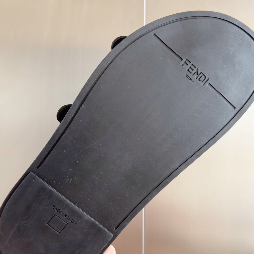 Fendi Slippers Size 36-41