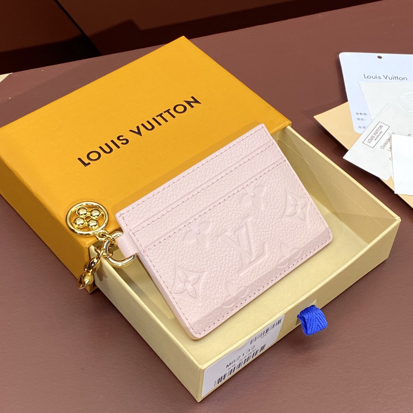 Louis Vuitton M82132 Card Holder Size 10*7cm