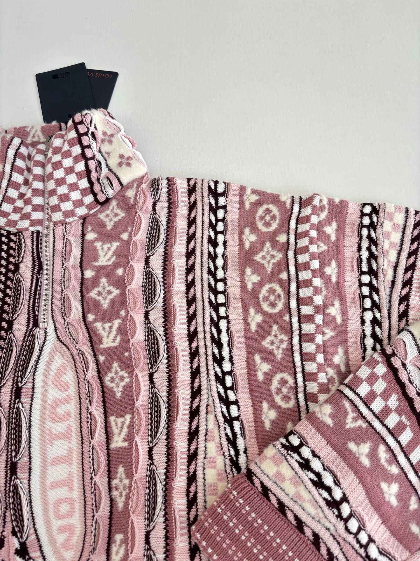 Louis Vuitton Unisex Sweatshirt Size S-XL