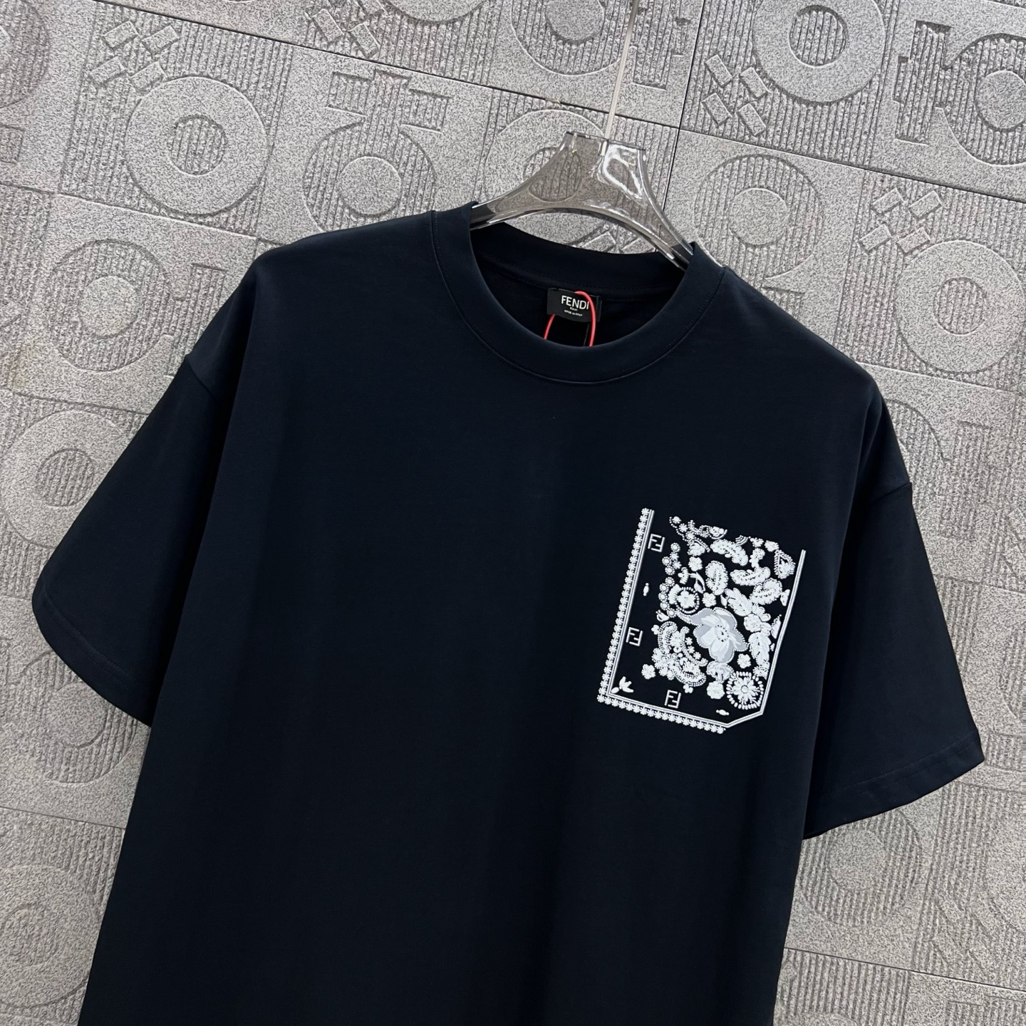 Fendi T Shirt  Embroider Logo Size XS-L