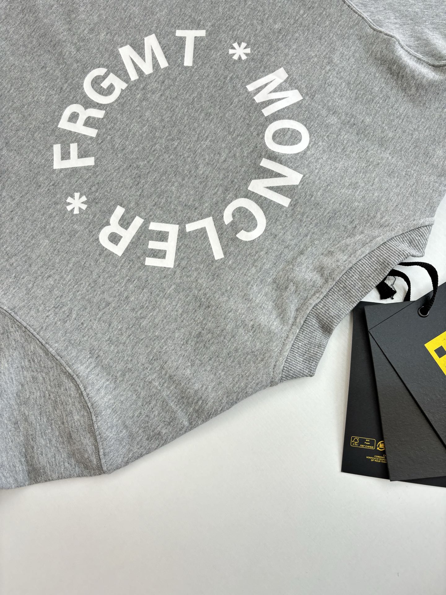 Moncler Unisex Sweatshirt Size S-XL