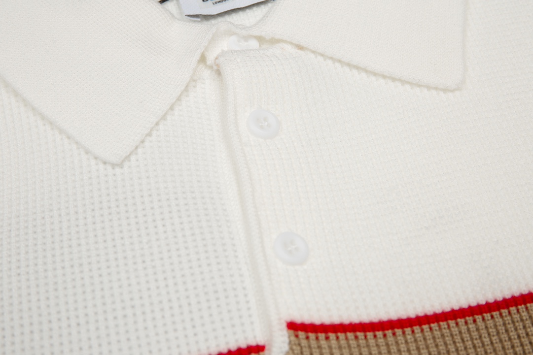 Burberry Unisex Sweatshirt Size S-XXL