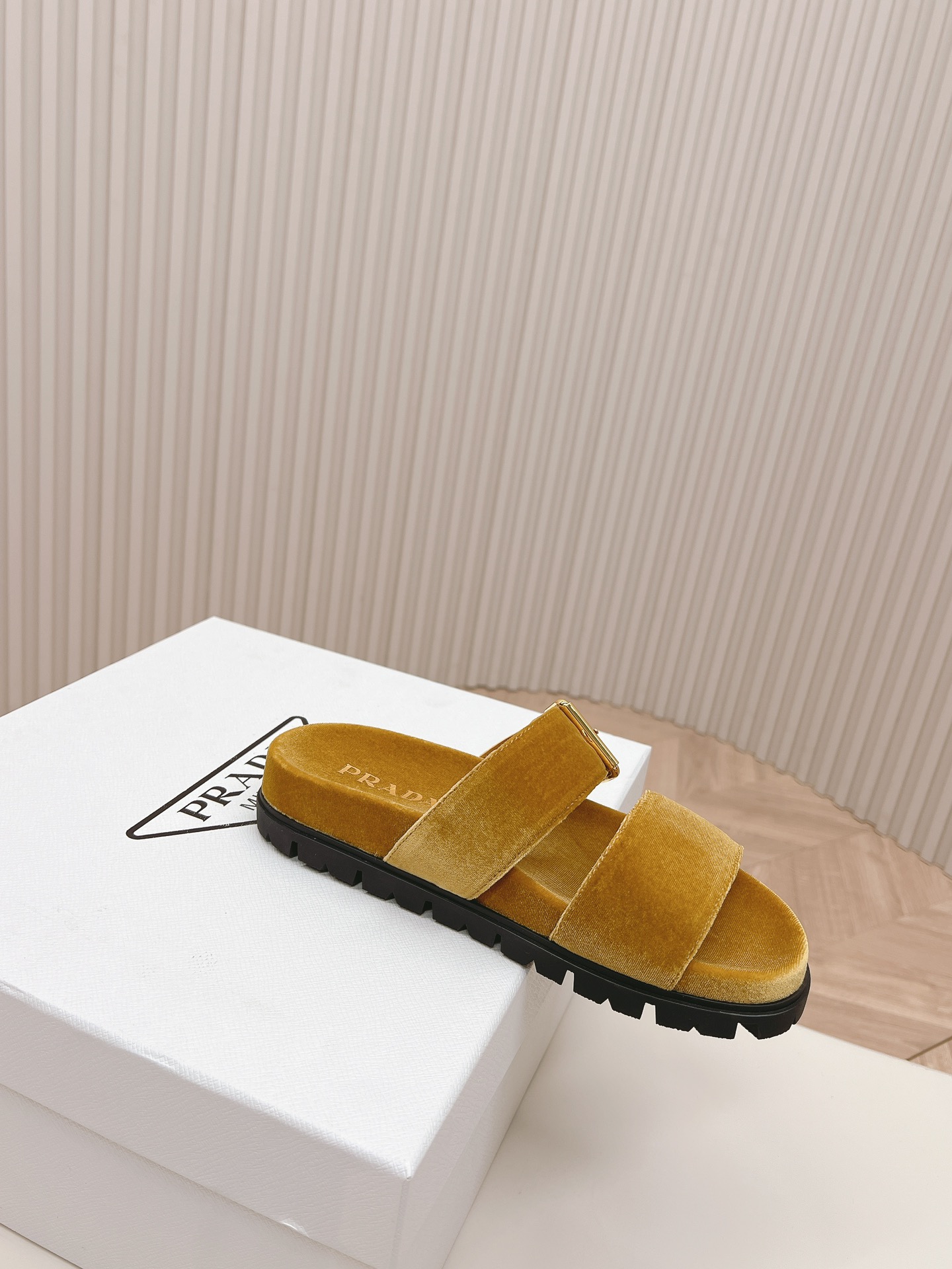 Prada 2024ss Slippers Size 36-40