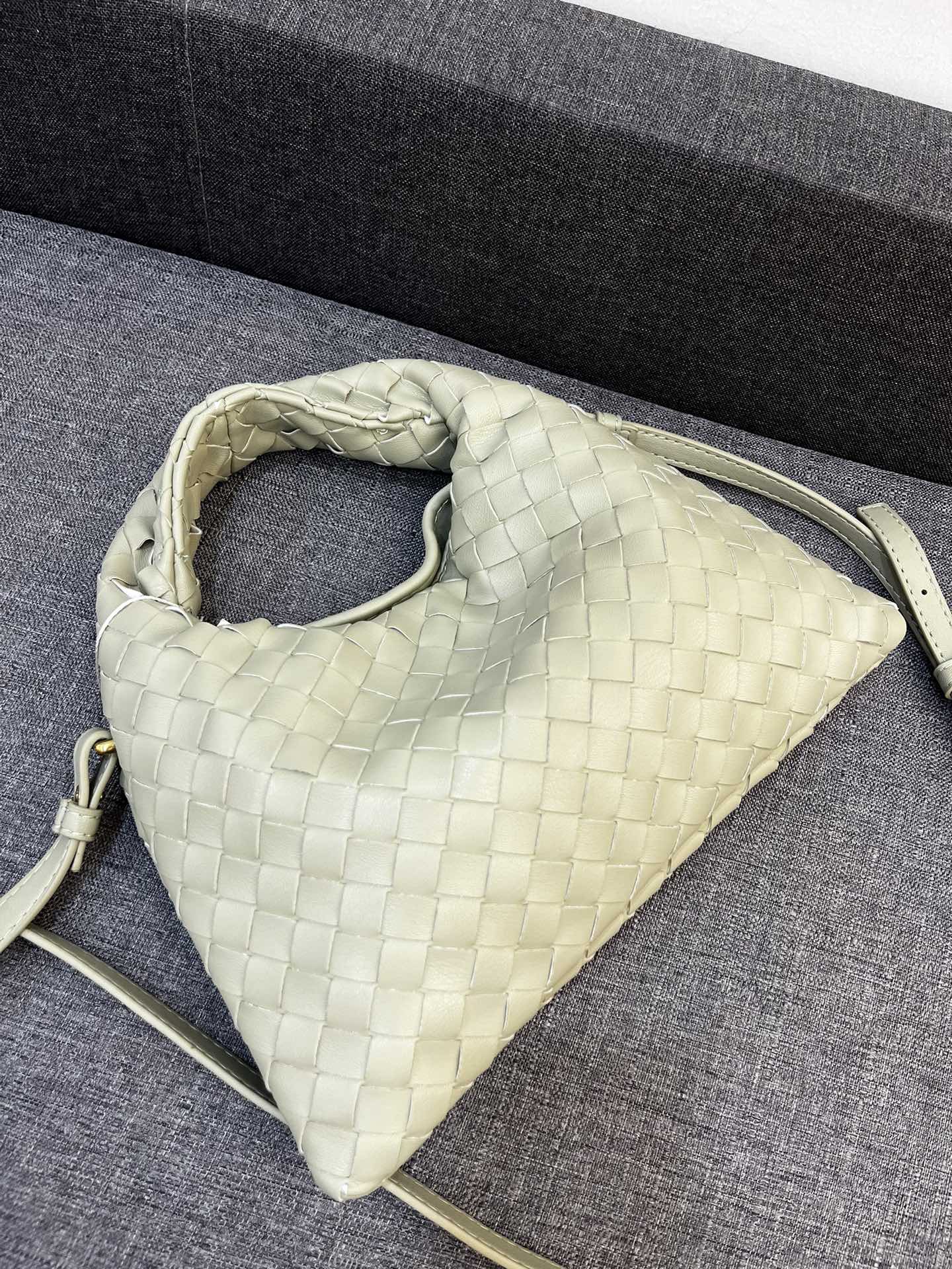 Bottega Veneta HO Women Shoulder Bags 28*17cm