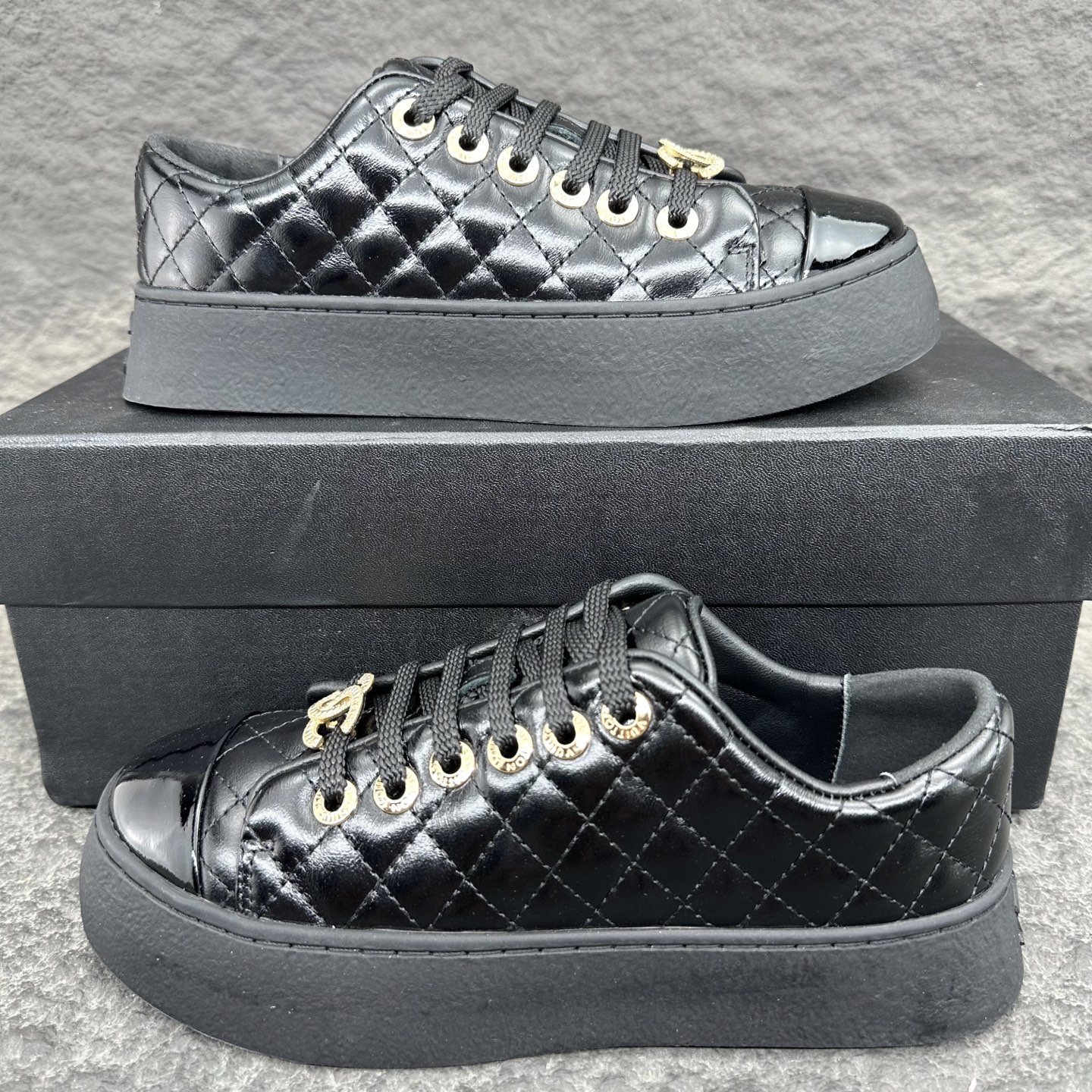 Chanel 2025ss Women Sneaker Size 35-40