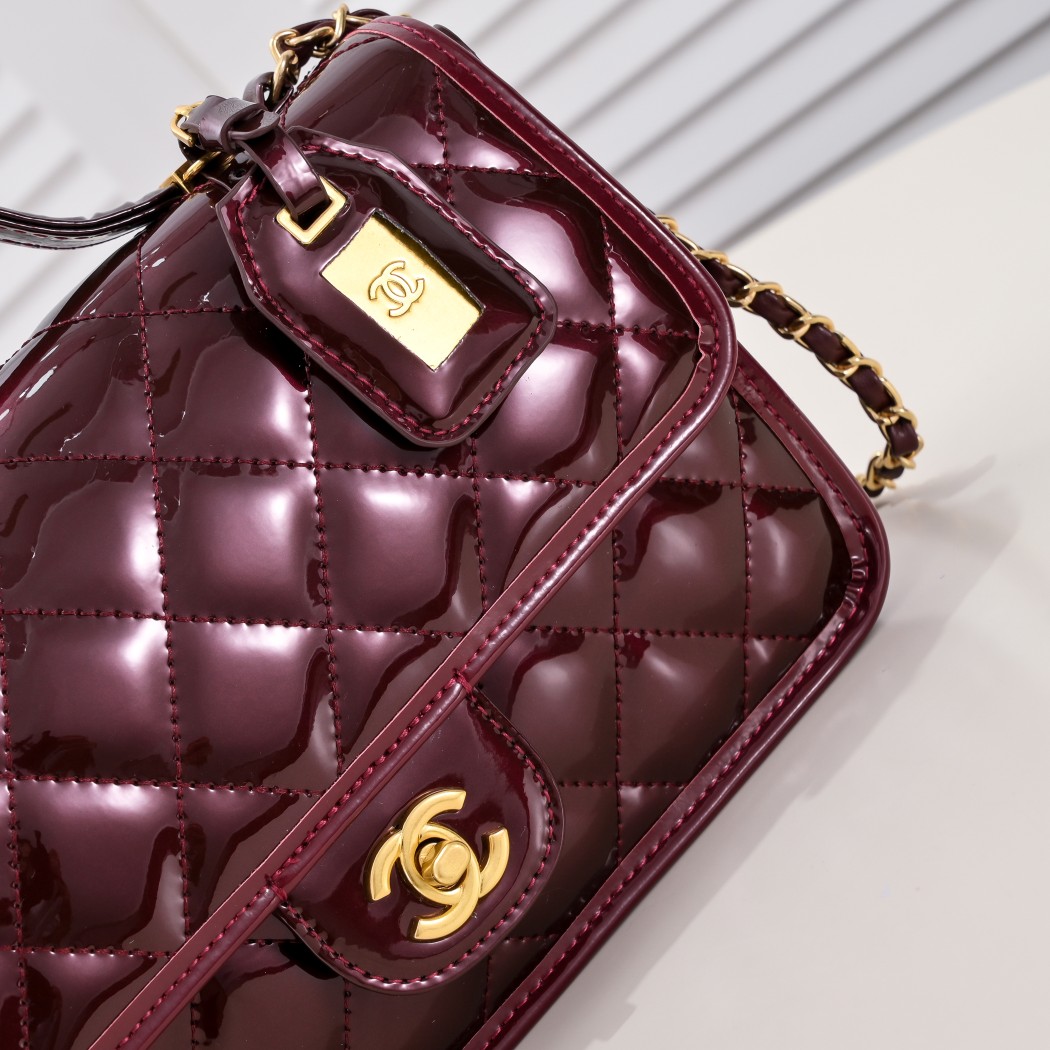 Chanel Chain Shoulder Bags Size 25*18*7cm