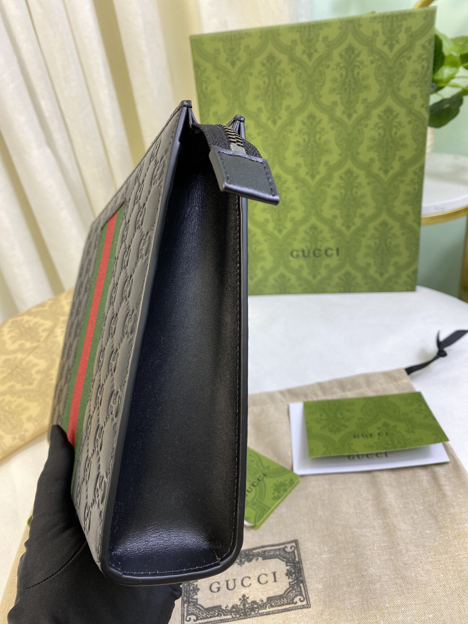 Gucci New GG Supreme Clutch Size 26*20*6cm Style 475316