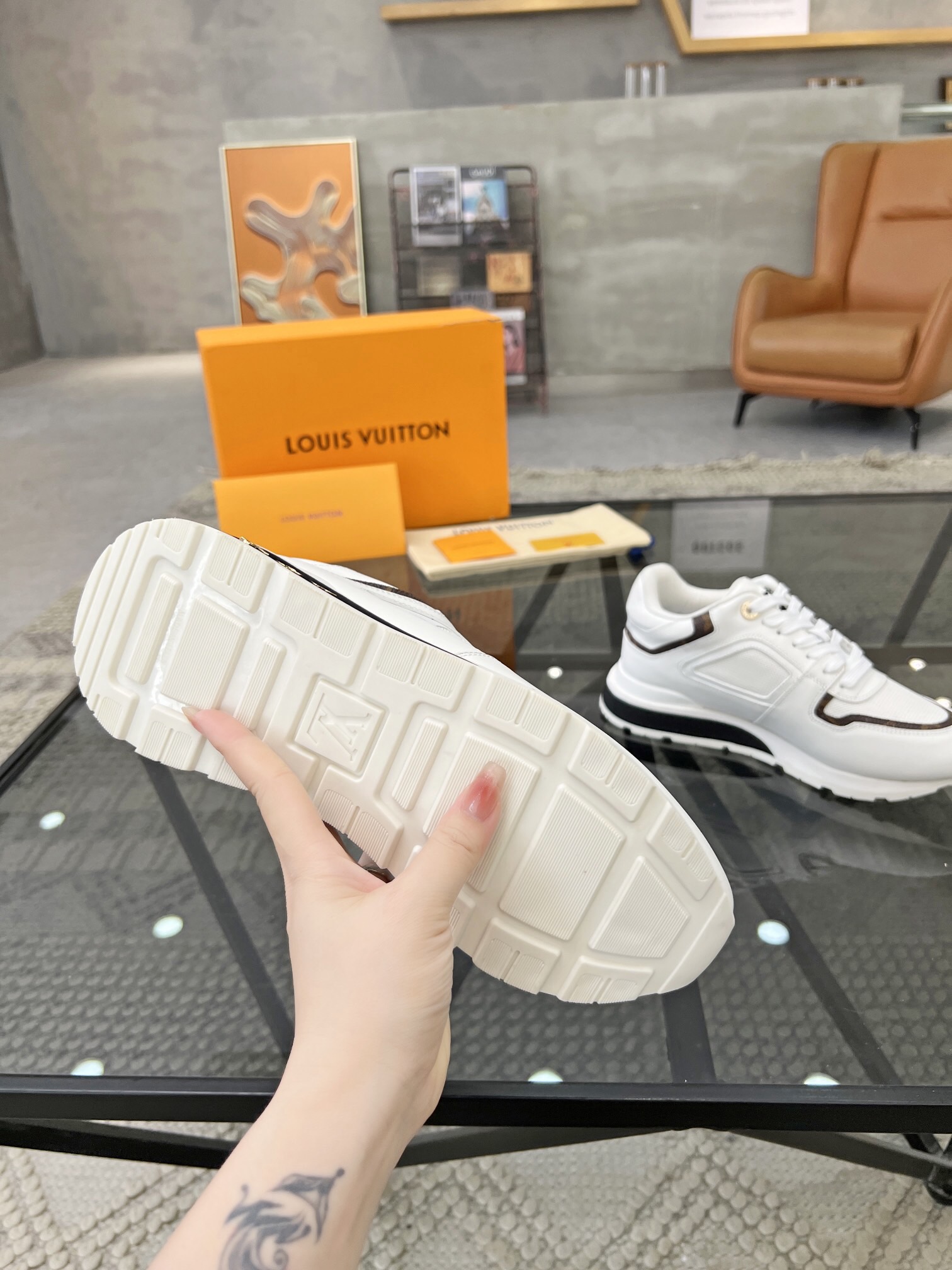 Louis Vuitton 2024ss Runaway Sneaker Size 40-46