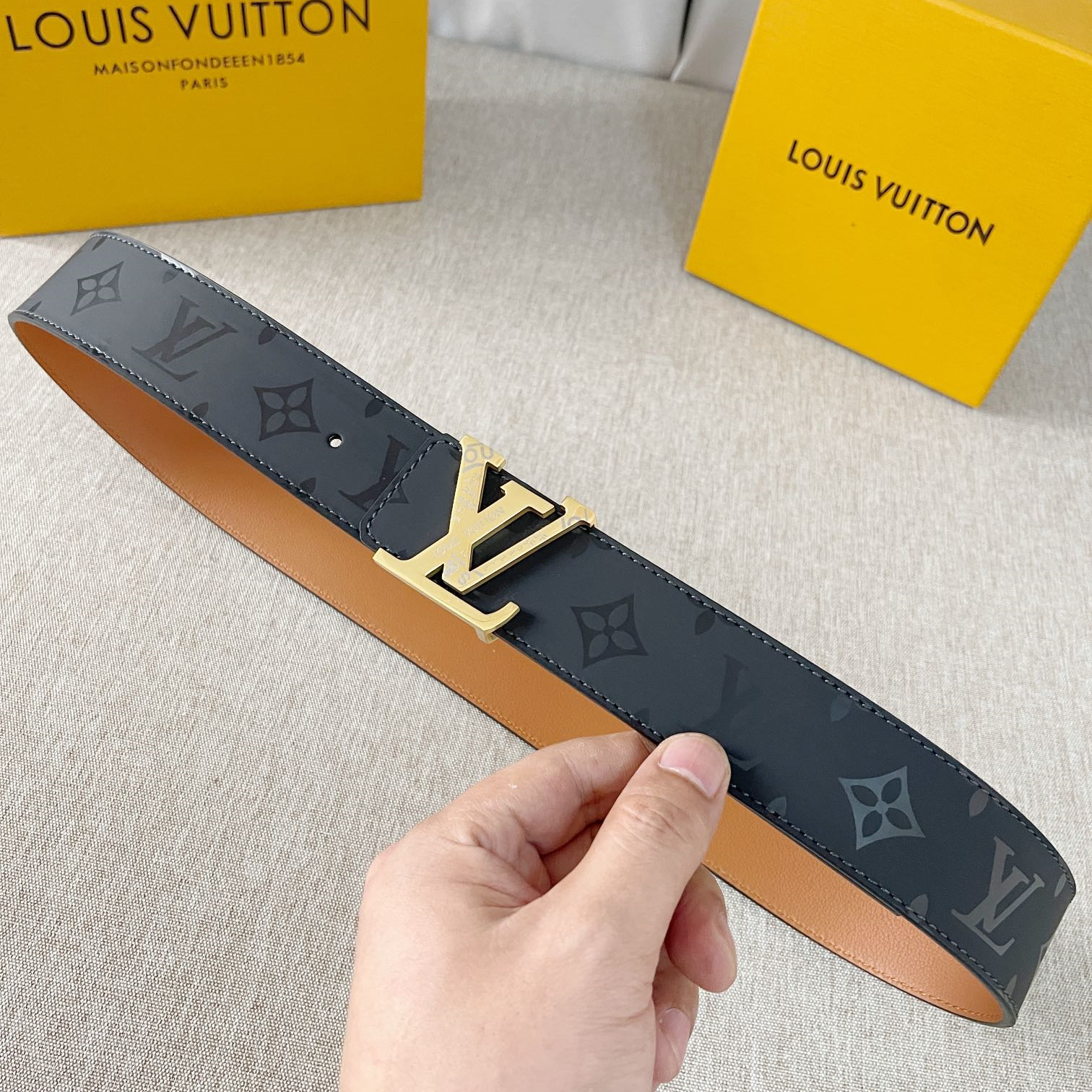 Louis Vuitton Mens Belt Width 4cm