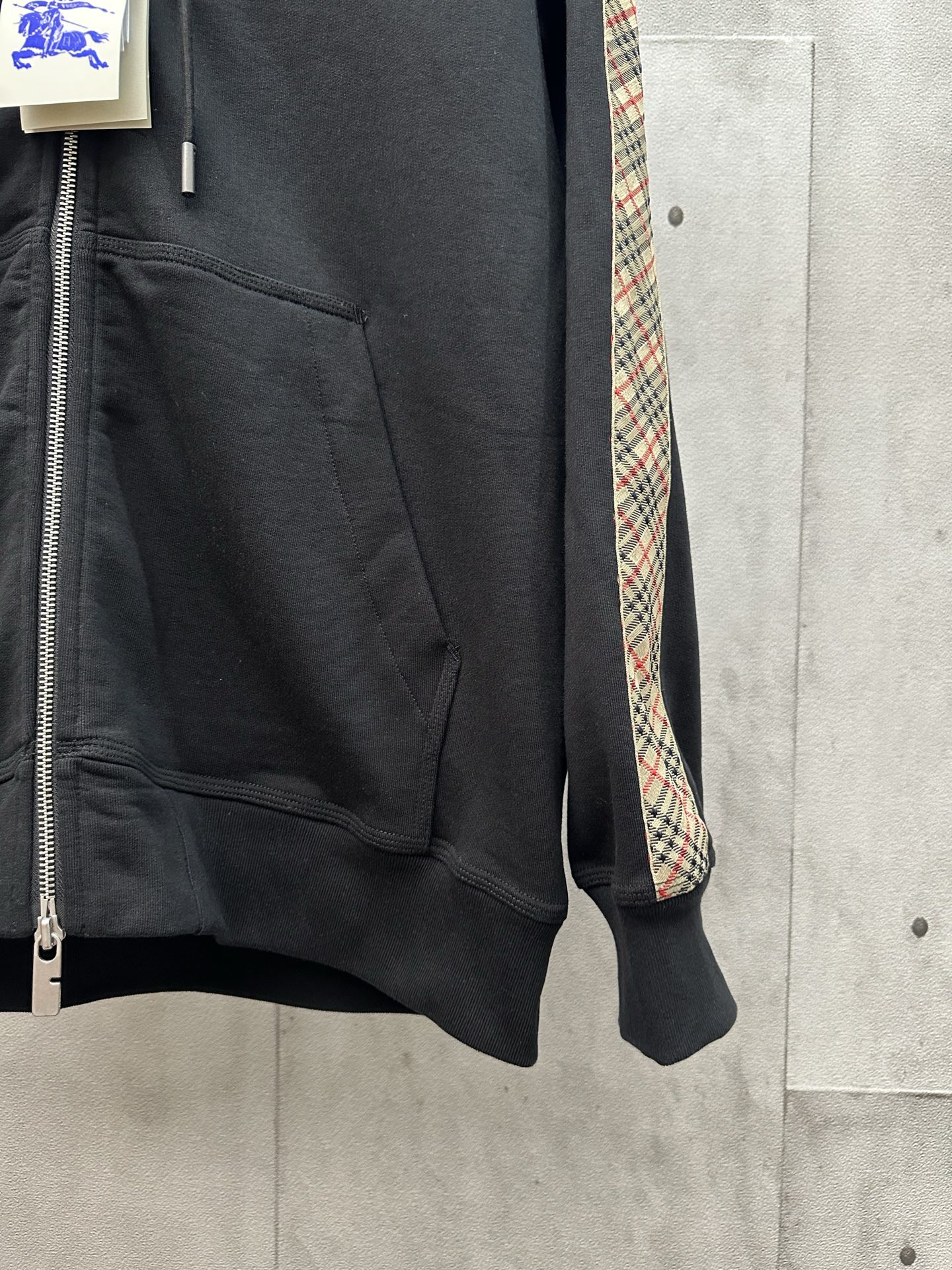 Burberry Unisex Jacket Size S-XL