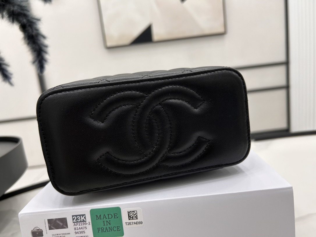 Chanel Women Shoulder Bags Size 17cm