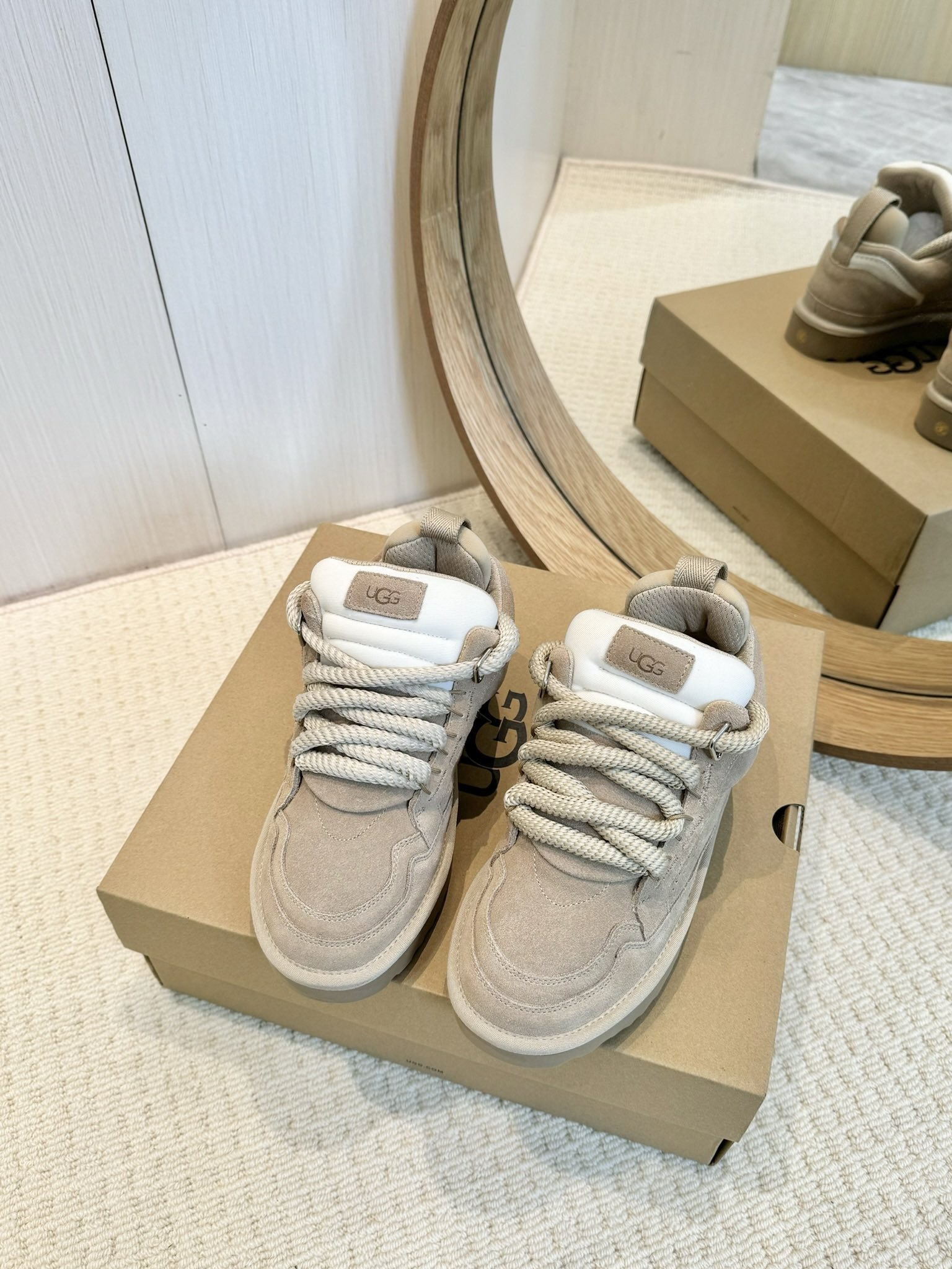 UGG Women Boots Size 35-40