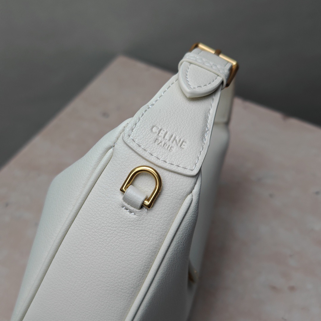 Celine 25ss Lulu Women Shoulder Bags Size 24*21*5cm