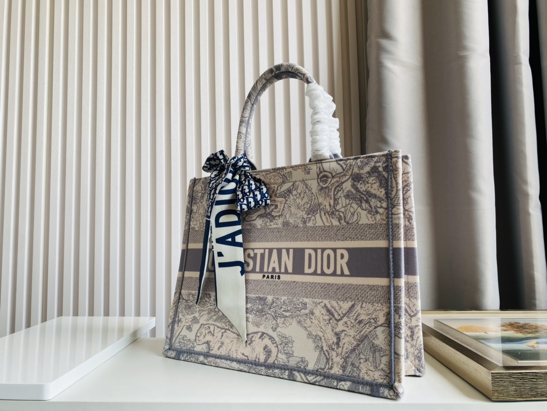 Dior Tote Women Shopping Bags 2-Size