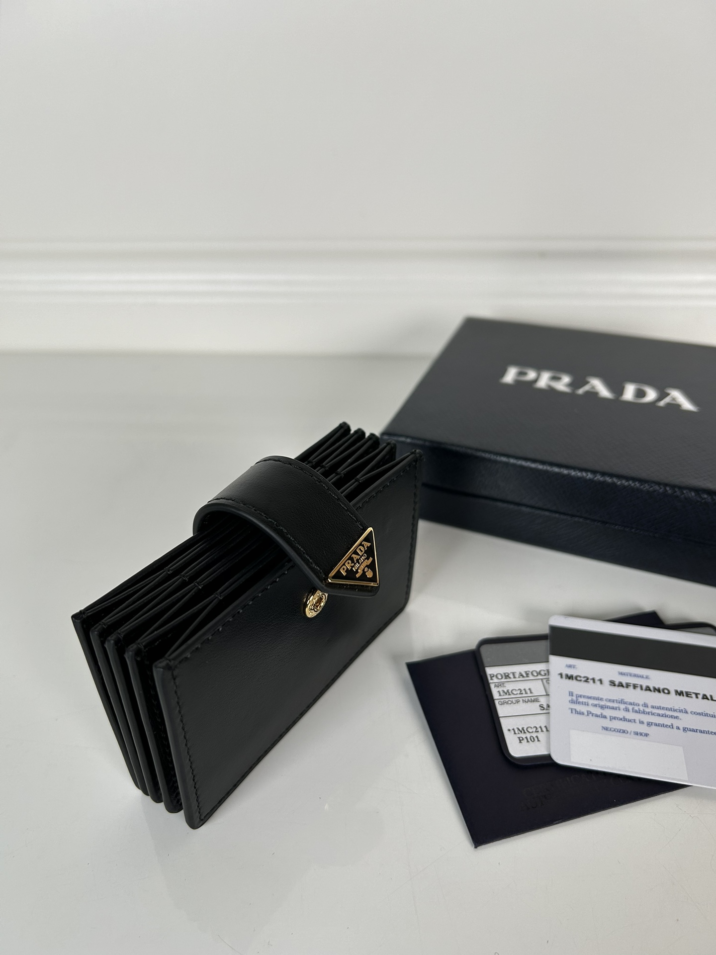Prada Card Holder Size 10*6cm