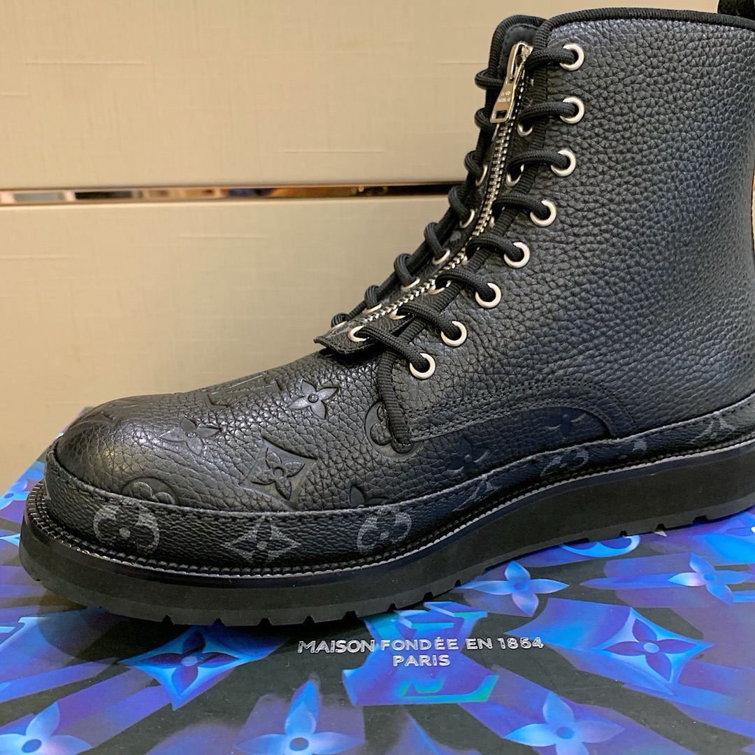 Louis Vuitton Mens New Boots Size 40-45