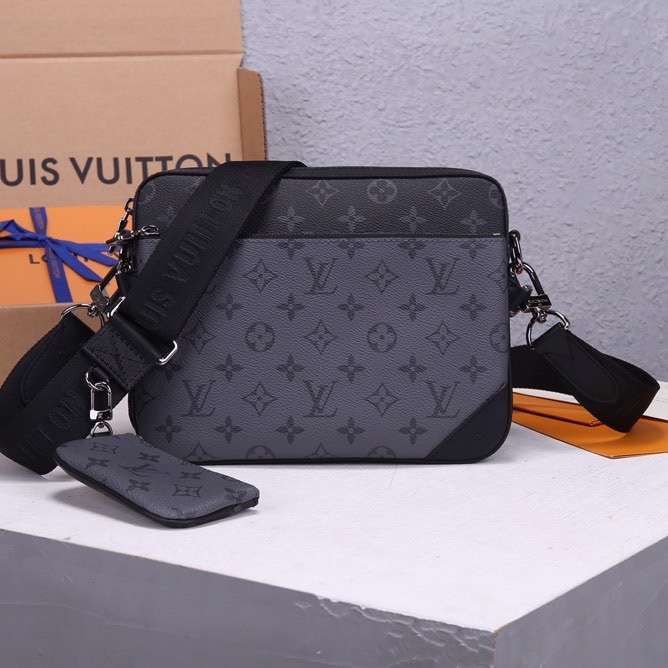 Louis Vuitton M69443 Trio Messenger Mens Shoulder Bags Size 25*18.5*7cm