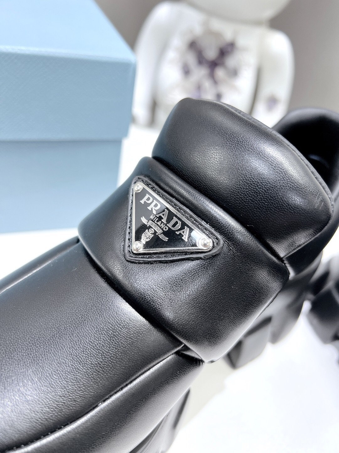 Prada 2024 New Soft padded nappa leather loafers Size 36-40