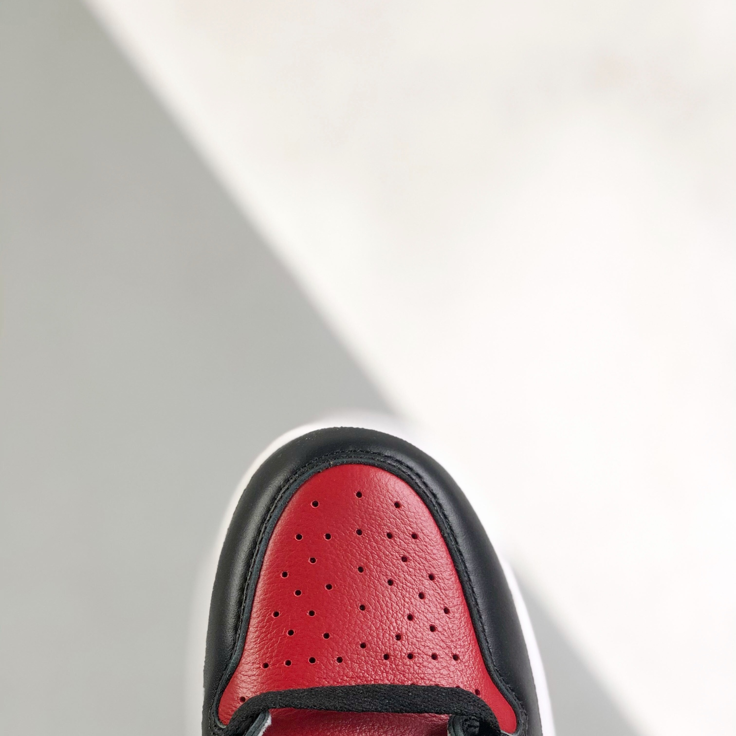 Nike Air Jordan 1 High Top Sneakers Shoes Gr. 36-46