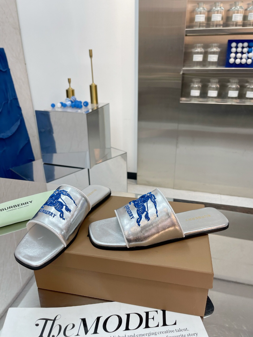 Burberry Women Slippers Size 36-41