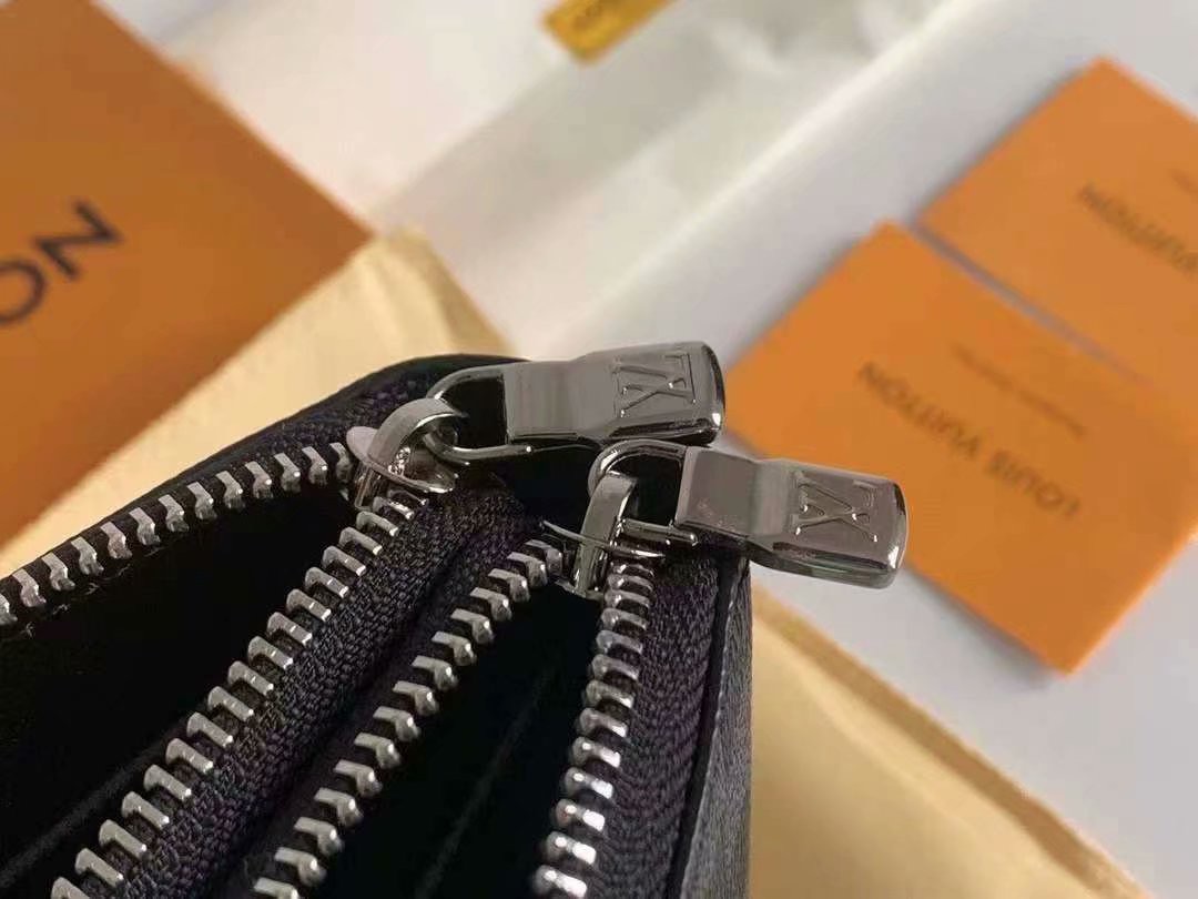 Louis Vuitton Men Wallet M61723 19*10*4cm