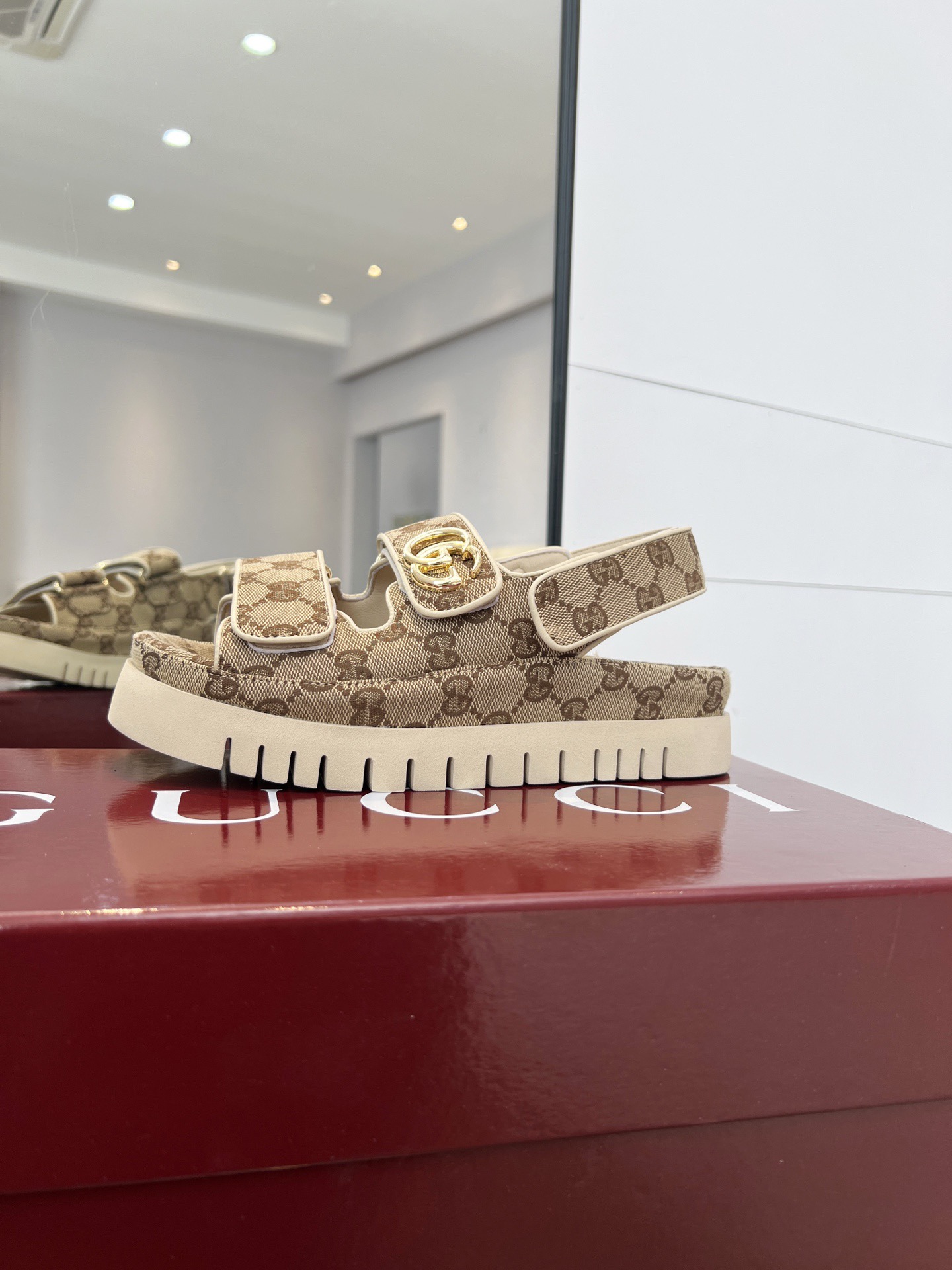 Gucci Women Thick soled Sandals Size 35-41