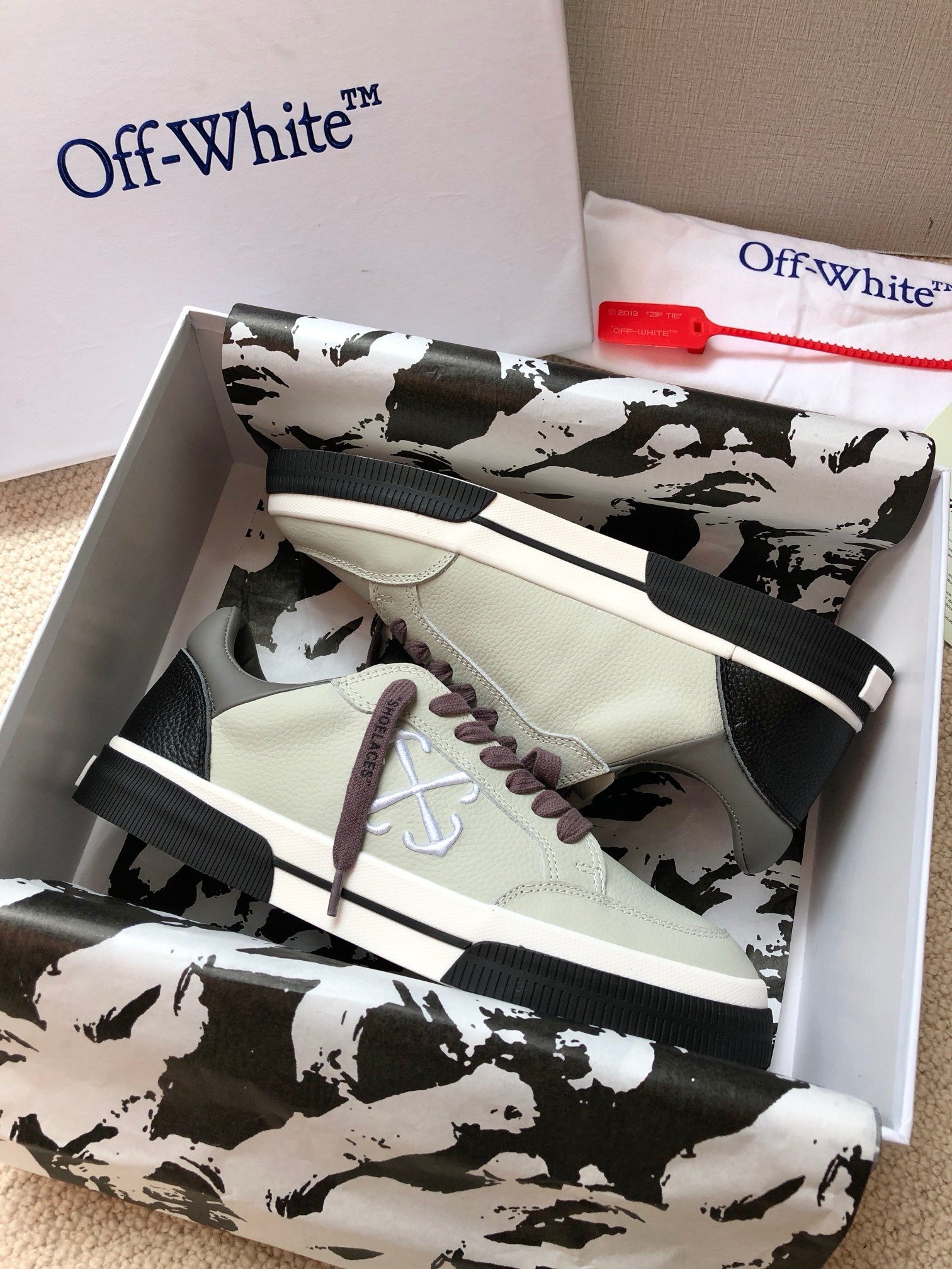 OFF White 2024ss New Low Vulcanized Sneaker Size 36-45
