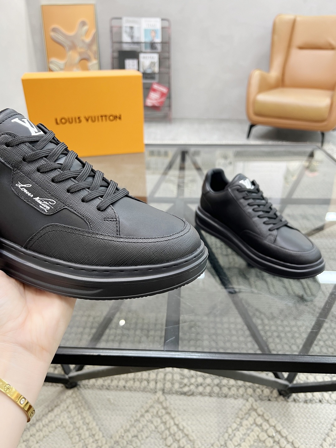 Louis Vuitton Beverly Hills Sneaker Size 39-46
