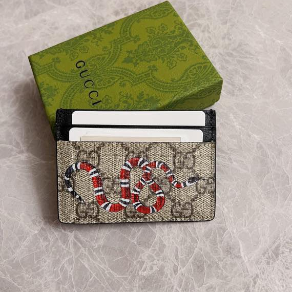 Gucci GG Kingsnake print GG Supreme Card Holder Size 10*7cm Style: 451277