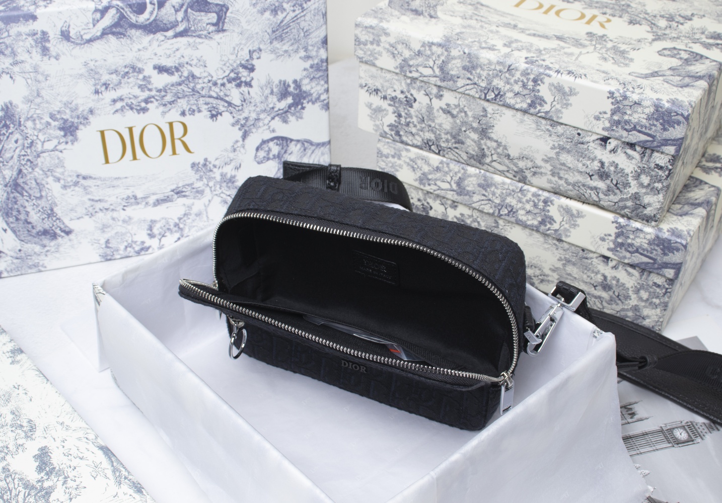 Dior Mens Shoulder Bags 22*15*5cm