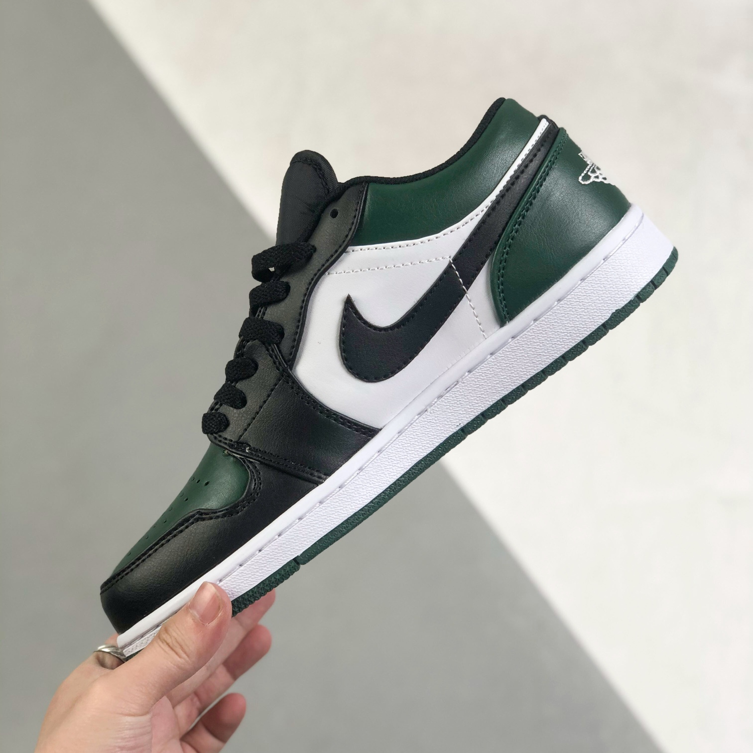 Nike Air Jordan 1 Low Top Sneakers Shoes Gr. 36-46