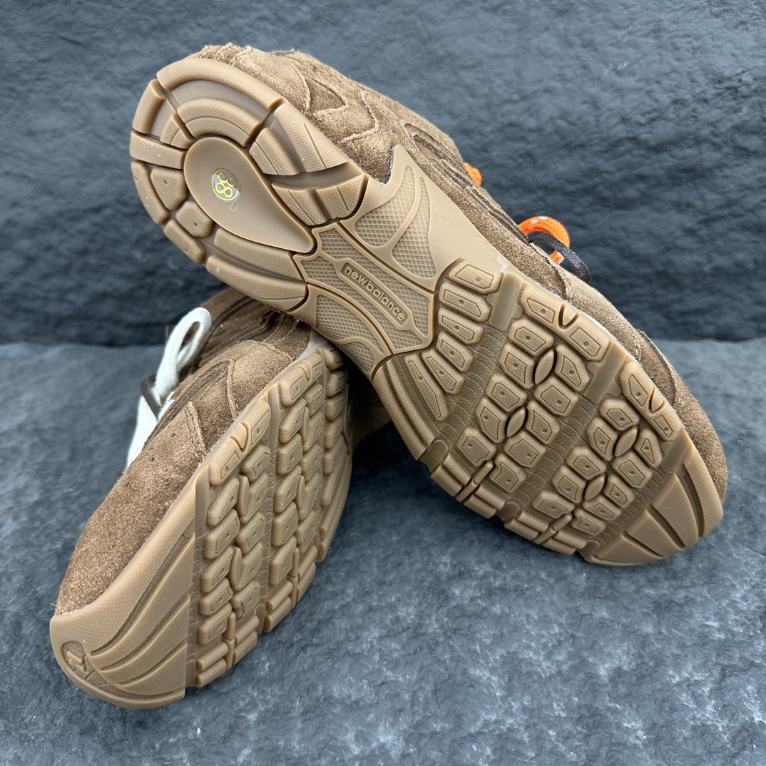 MiuMiu x New Balance Sneaker Size 35-46