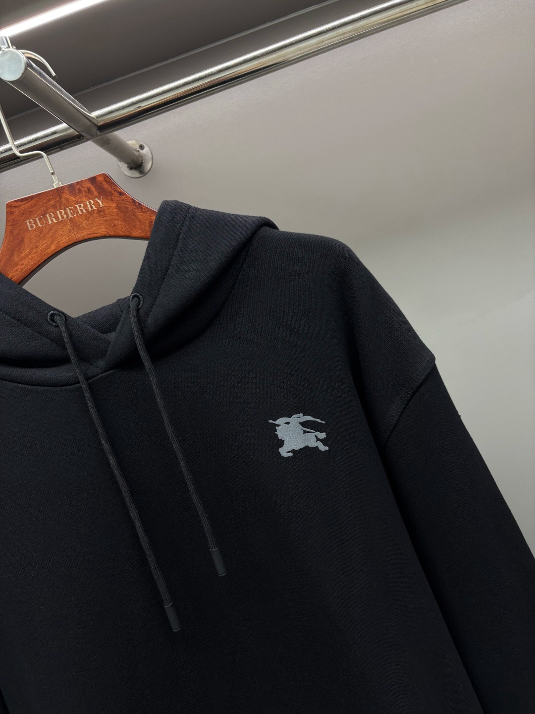 Burberry Unisex Sweatshirt Size S-XXL