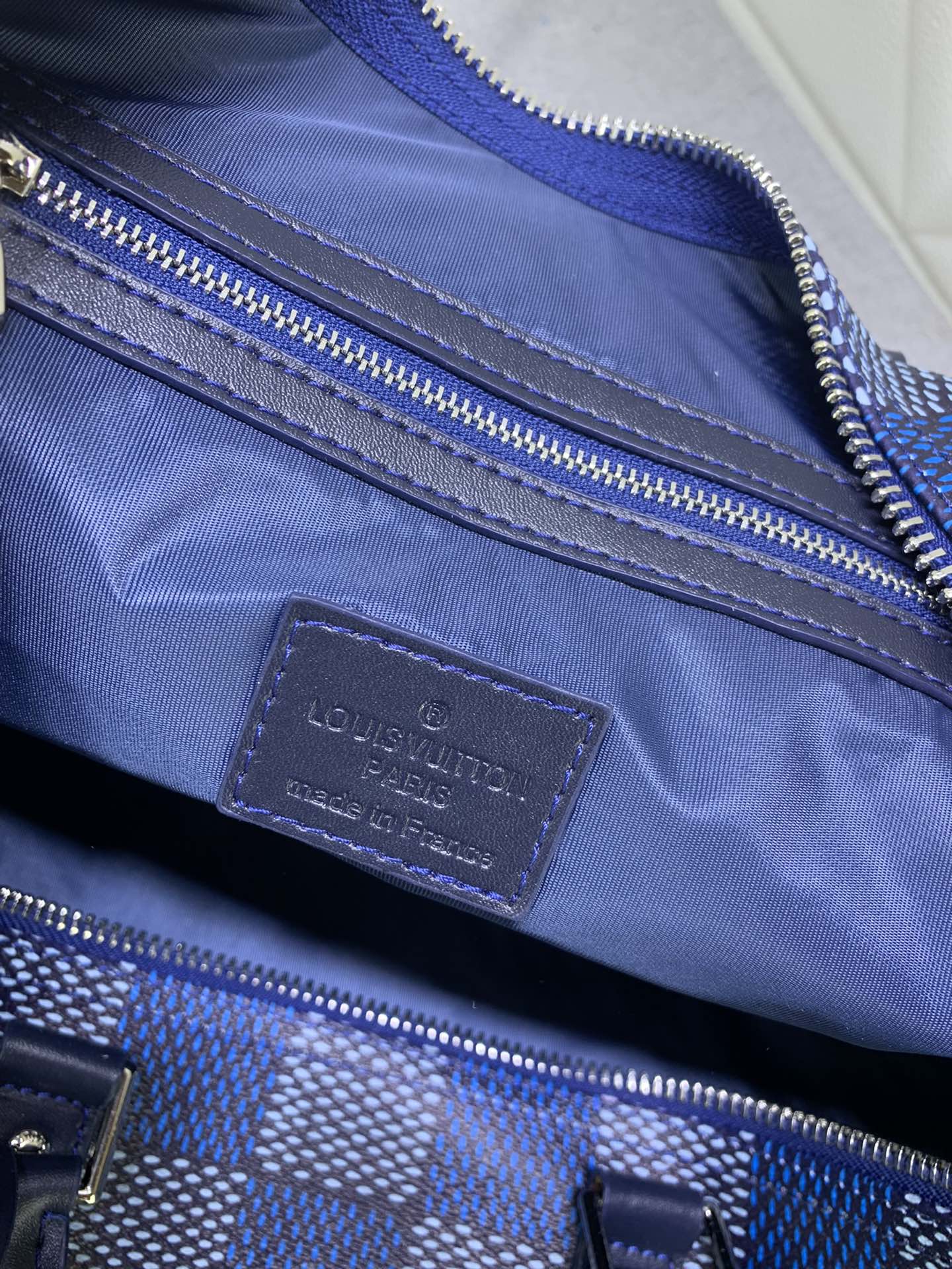 Louis Vuitton M46081 Keepall Bandoulière 50 Travel Bags Size 50*29*23cm