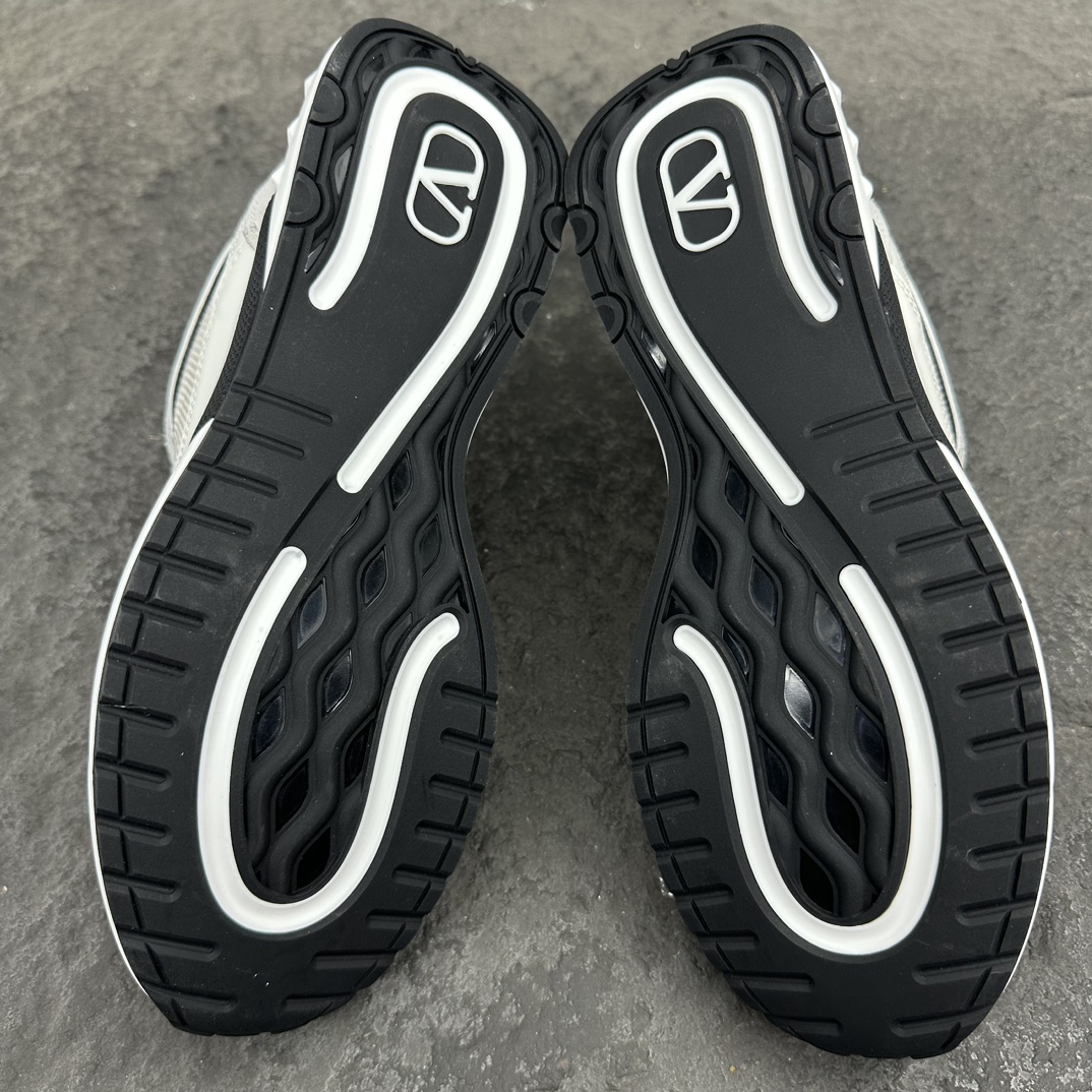 Valentino Men New Sneaker Size 40-45