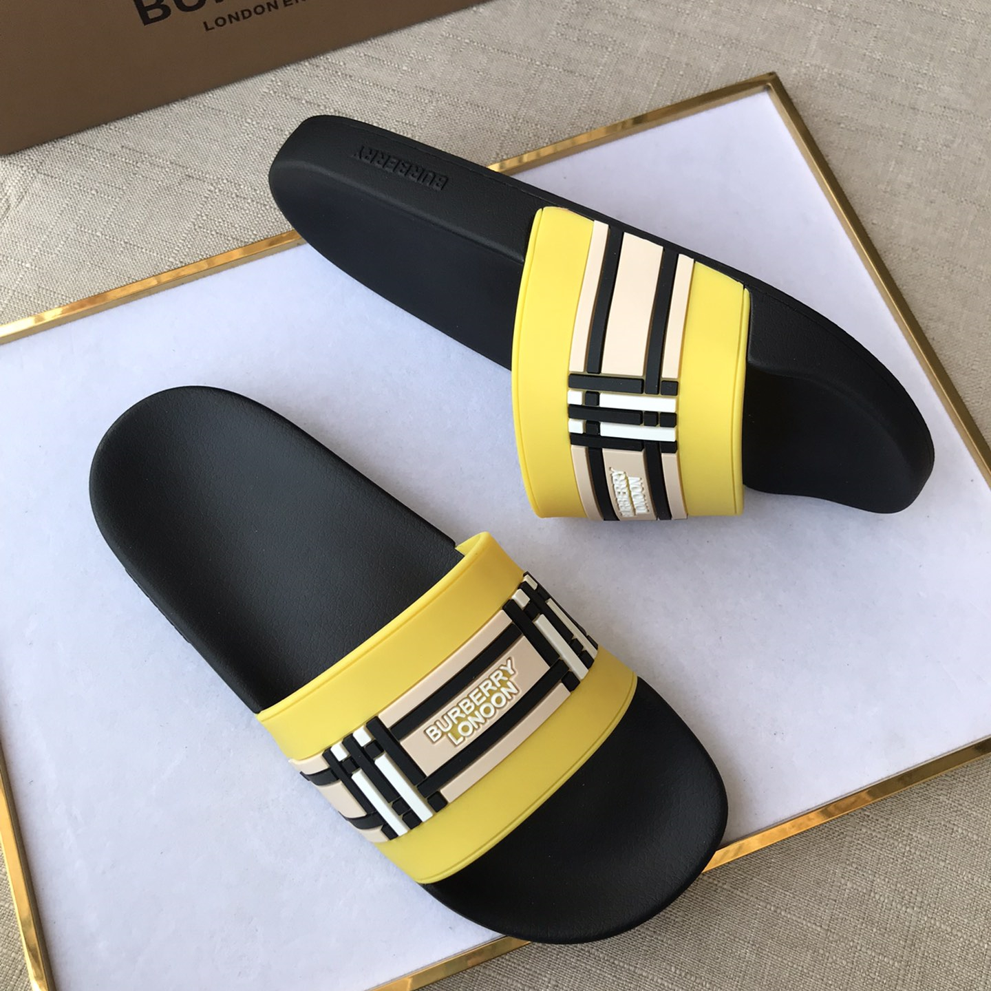 Burberry Mens Women Sandals Gr. 36-46