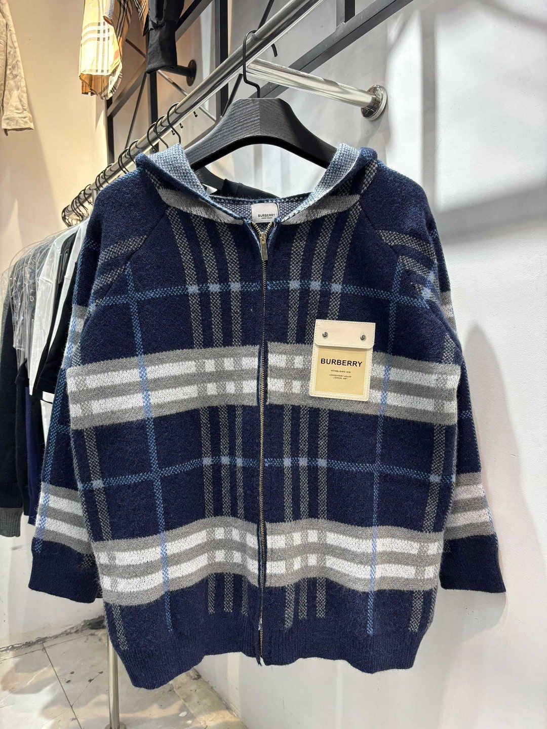 Burberry Unisex Jacket Size S-XL