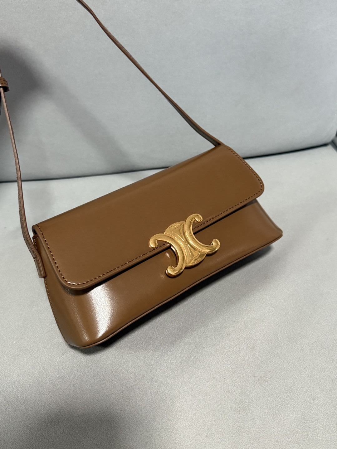 Celine 25ss Lulu Women Shoulder Bags Size 24*11.5*8cm