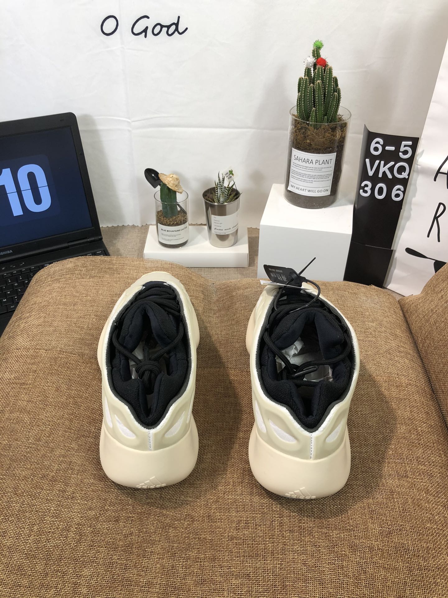 Yeezy 700 V3  Azael  Mens/Women's Sneakers Shoes 36 - 45