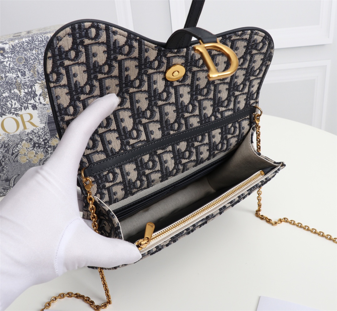 Dior Women Shoulder Bags 22*14.5*4.5cm