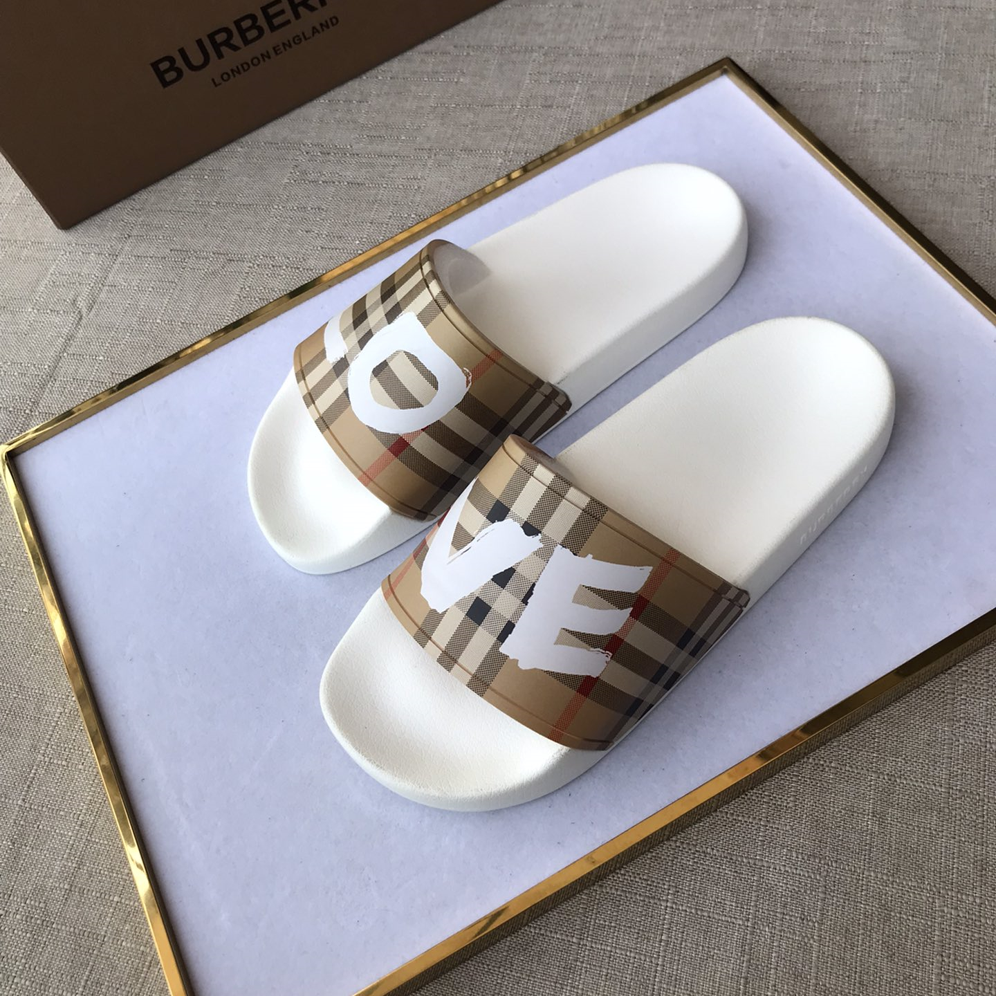 Burberry Mens Women Sandals Gr. 36-46