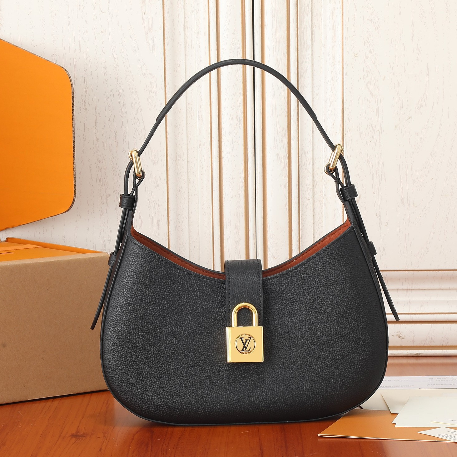 Louis Vuitton M24611 Low Key Damen-Schultertasche, 26 × 18 × 7 cm