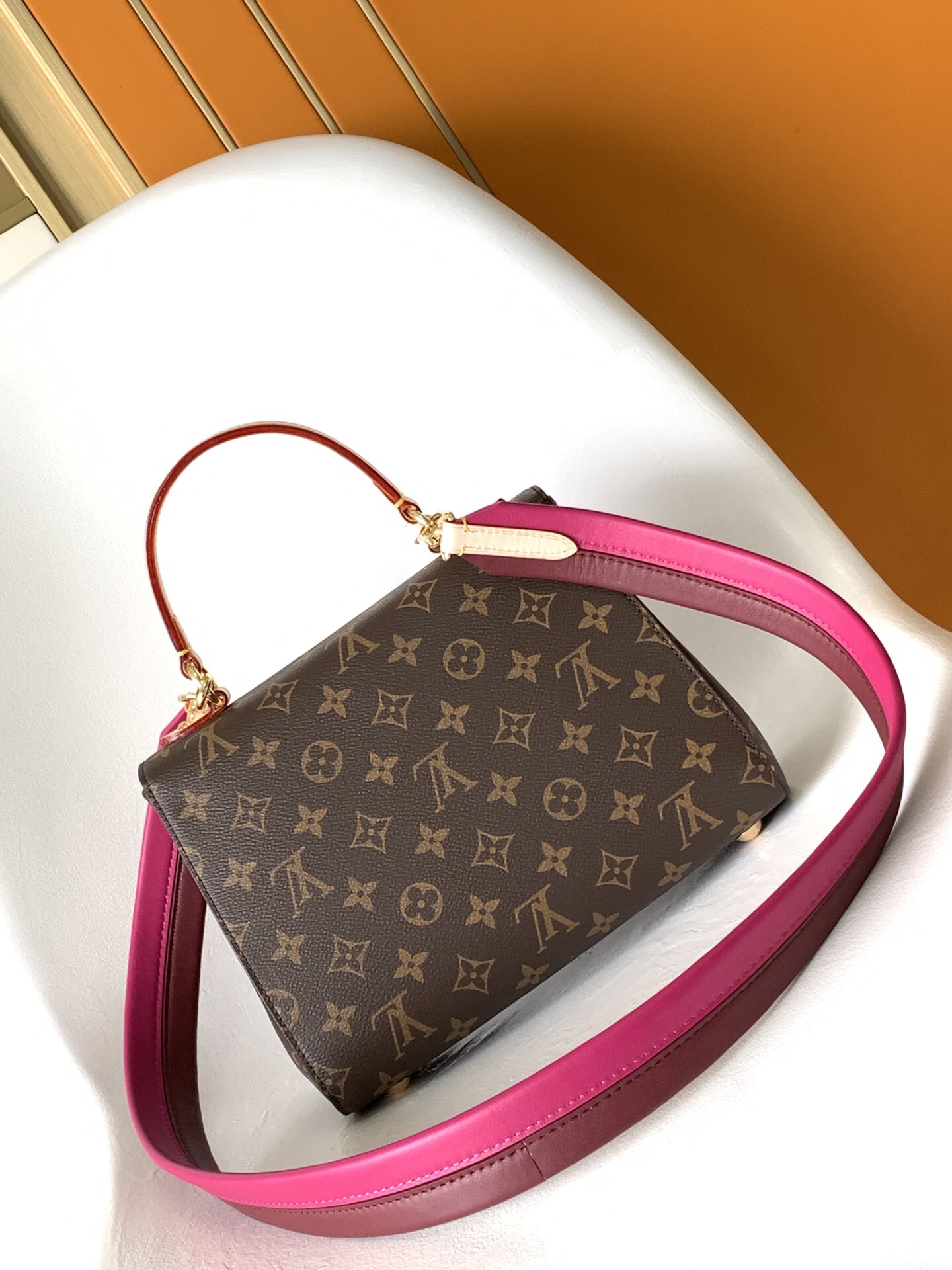 Louis Vuitton M42738 Cluny bb Women Shoulder Bags Size 28*20*10cm