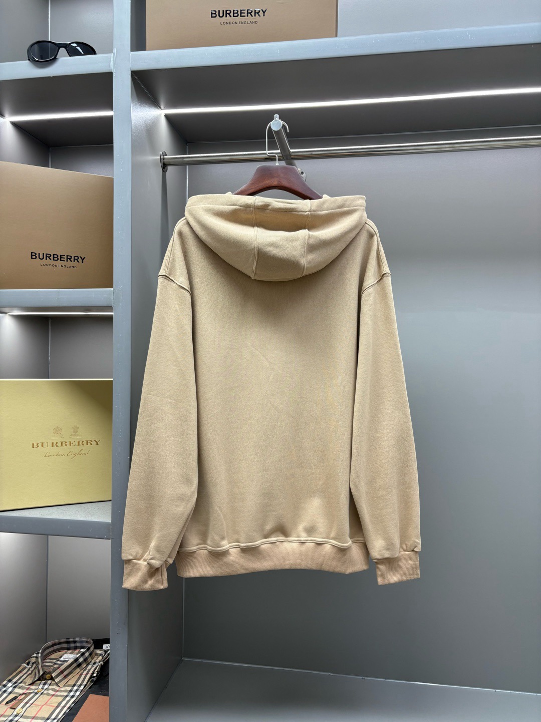 Burberry Unisex Sweatshirt Size S-XXL