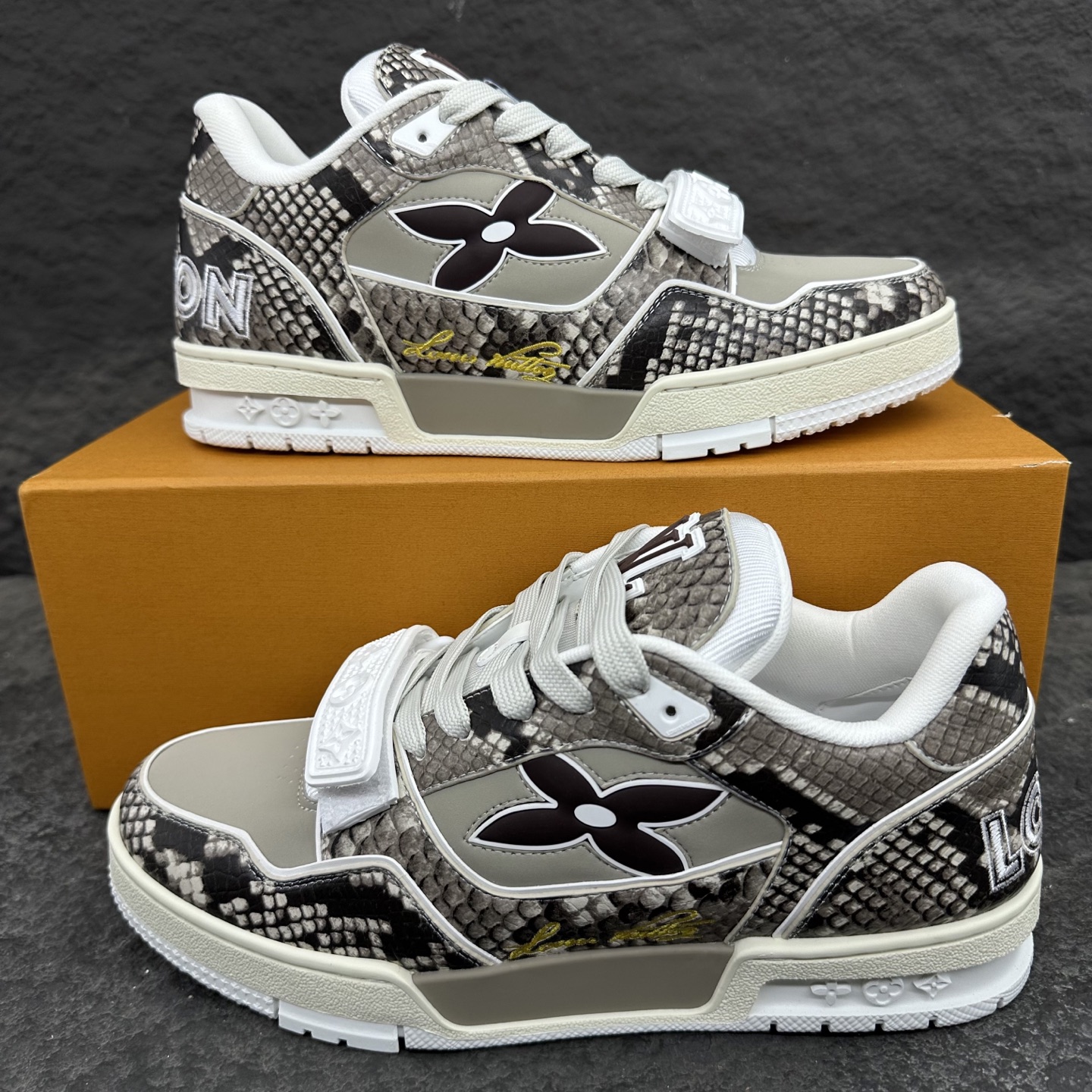 Louis Vuitton LV Trainer Sneaker Size 36-46
