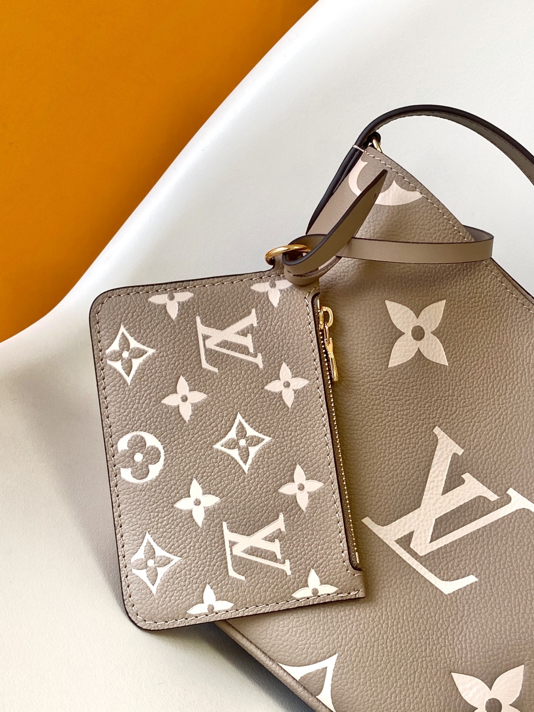 Louis Vuitton M13045 Women Shoulder Bags Size 16*18*12cm