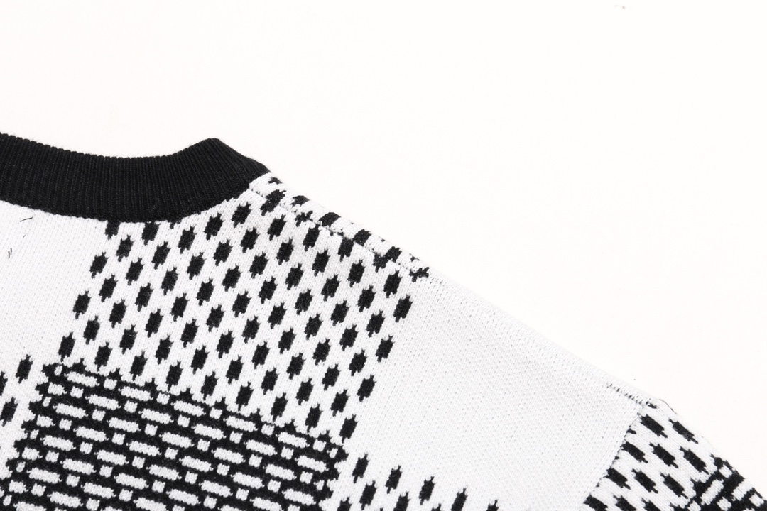 Louis Vuitton Unisex Sweatshirt Size S-XL