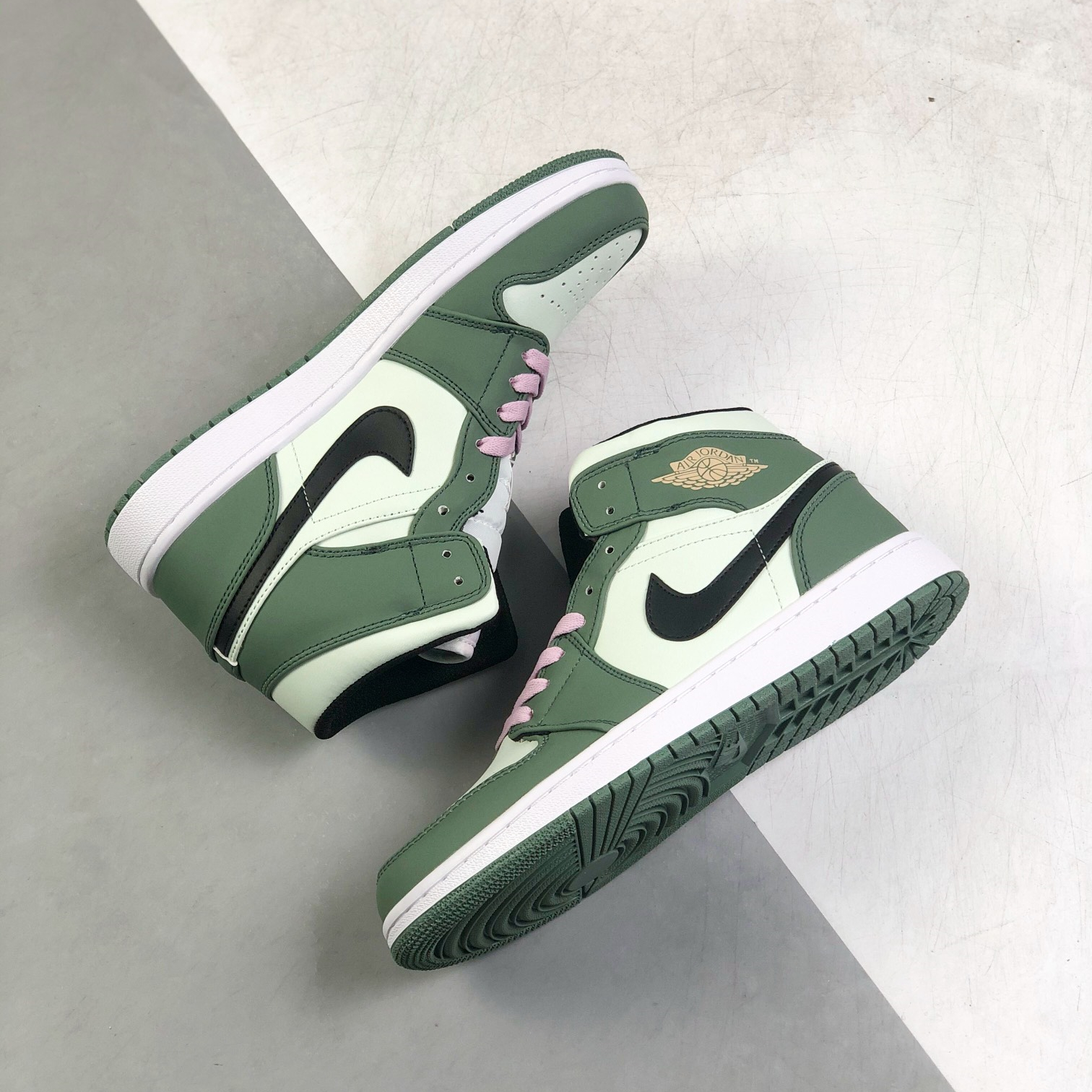 Nike Air Jordan 1 High Top Sneakers Shoes Gr. 36-46