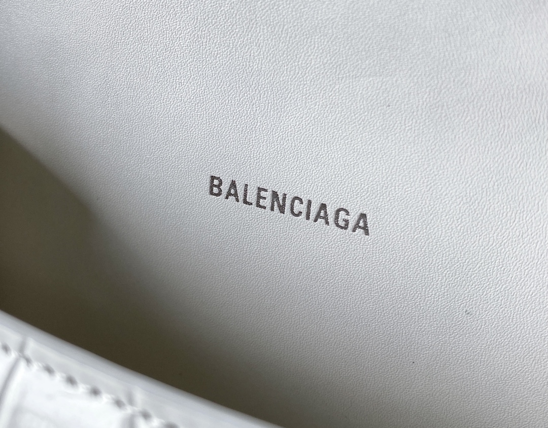 Balenciaga Women Shoulder Bags Handbags 2-Size