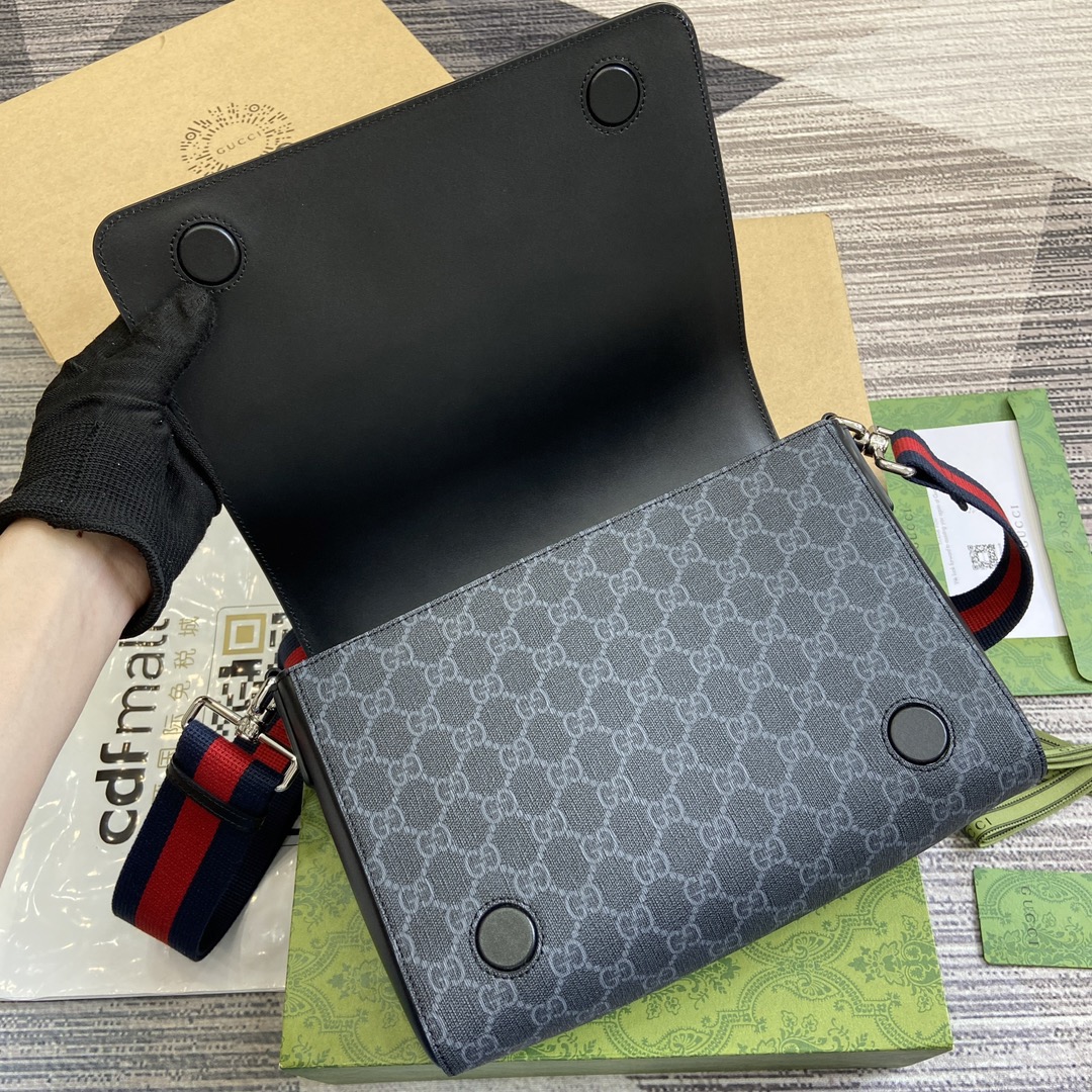 Gucci GG Supreme Mens Shoulder Bags Size 20*27*8cm